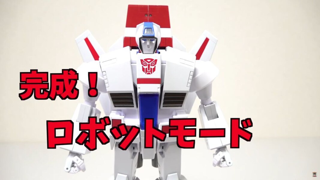 Transformers Masterpiece MP 57 Skyfire In Hand Image  (5 of 65)